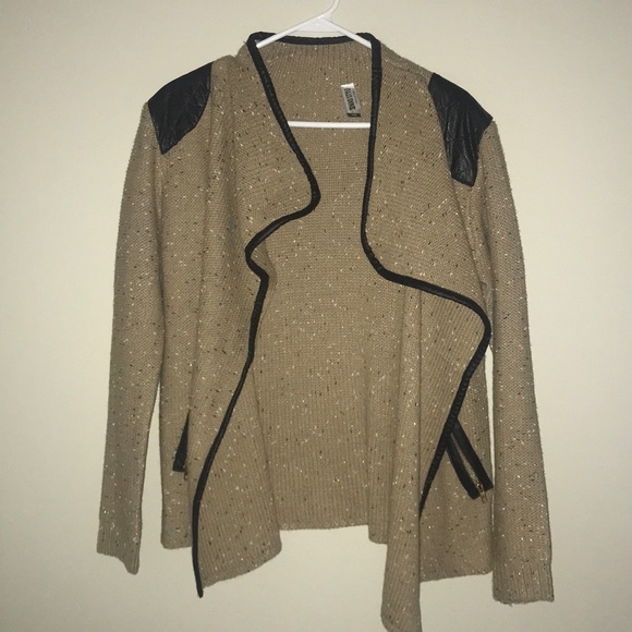 Cardigan - Picture 1 of 4